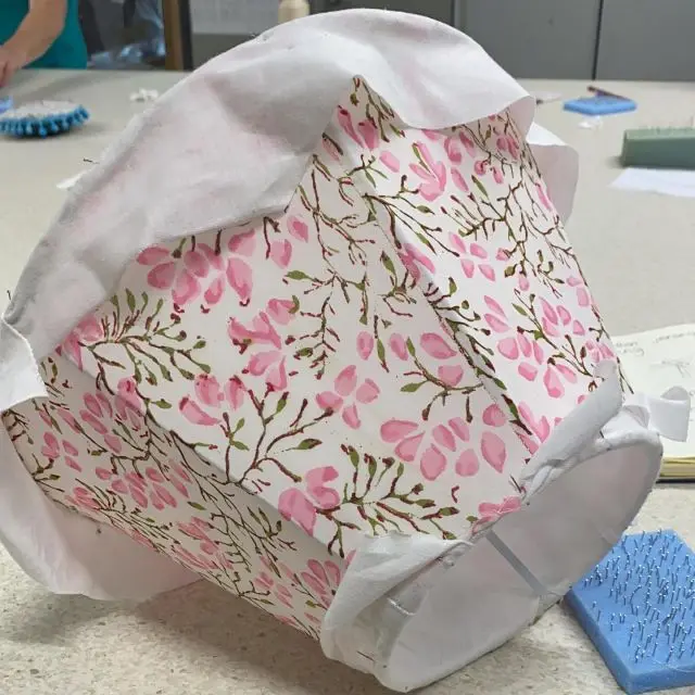 Today I learnt how to make a lampshade and added another string to my bow 🏹🧵🪡@schoolofsoftfurnishing